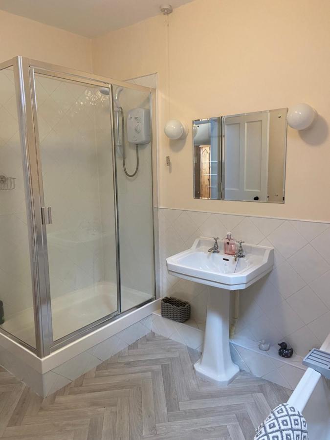 Fabulous 2 Bedroom House Just Outside Edinburgh Auchendinny Exterior photo